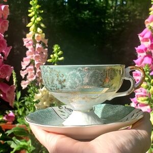 Vintage NAPCOWARE Lusterware Iridescent Teacup & Saucer C-6912 Footed Green Gold